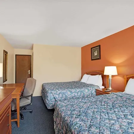 Monte Carlo Inn-3